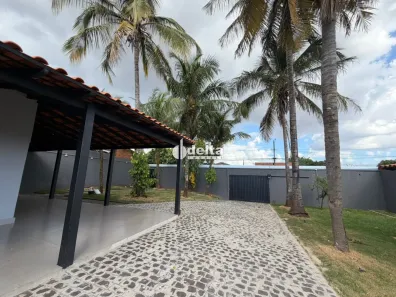 Casa com 4 Quartos à venda, 298m² no Maravilha, Uberlândia
