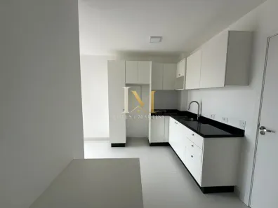 Apartamento com 2 Quartos para alugar, 42m² no Centro, Curitiba