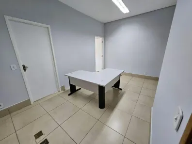 Imóvel Comercial com 5 Quartos para alugar, 284m² no Jardim Terras de Santo Antônio, Hortolândia