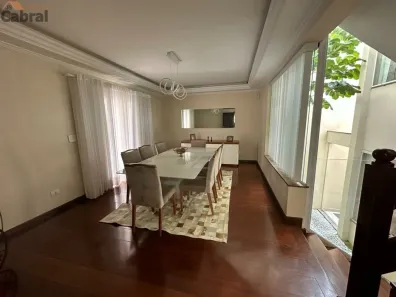 Sobrado com 4 Quartos para alugar, 200m² no Jardim Guapira, São Paulo
