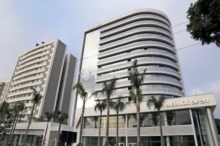 Sala Comercial à venda, 47m² no Passo da Areia, Porto Alegre