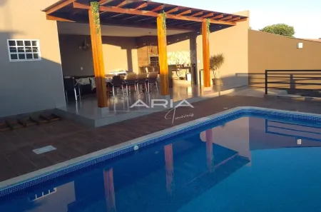 Casa com 4 Quartos à venda, 420m² no Califórnia, Londrina