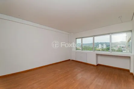 Sala Comercial à venda, 35m² no Jardim do Salso, Porto Alegre