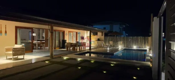 Casa com 4 Quartos à venda, 218m² no Olivença, Ilhéus
