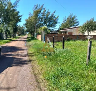 Lote/Terreno à venda, 300m² no Magistério, Balneário Pinhal