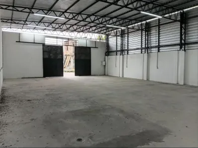 Galpão/Depósito/Armazém com 2 Quartos para alugar, 375m² no Tarumã, Manaus