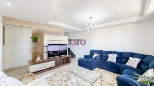 Sobrado com 3 Quartos à venda, 310m² no Pinheirinho, Curitiba