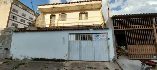 Casa com 3 Quartos à venda, 200m² no Riacho Fundo I, Brasília