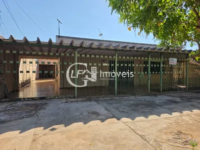 Casa com 4 Quartos à venda, 400m² no Vila Duque de Caxias, Campo Grande