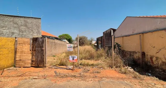 Lote/Terreno à venda, 450m² no Vila Pereira, São José do Rio Pardo