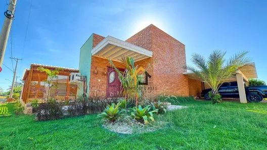 Fazenda/Sítio com 4 Quartos à venda, 355m² no Centro, Mendonça