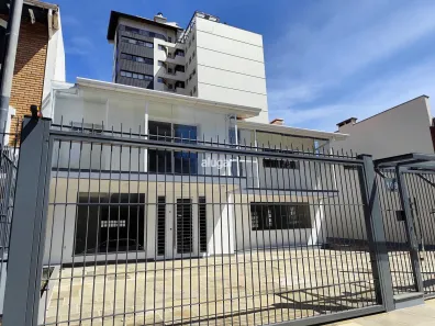 Casa para alugar, 333m² no Panazzolo, Caxias do Sul