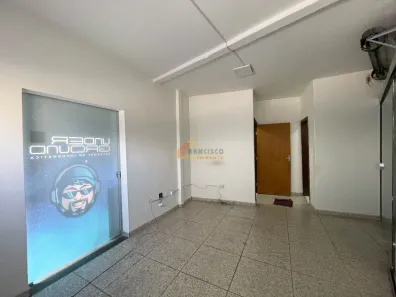 Ponto Comercial para alugar, 60m² no Centro, Divinópolis