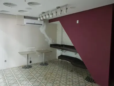 Ponto Comercial à venda, 25m² no Centro, Macaé