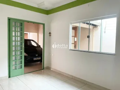 Casa com 4 Quartos à venda, 250m² no Segismundo Pereira, Uberlândia