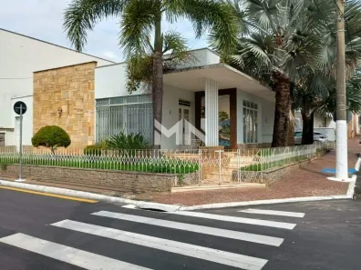 Casa com 3 Quartos à venda, 212m² no Centro, Itu