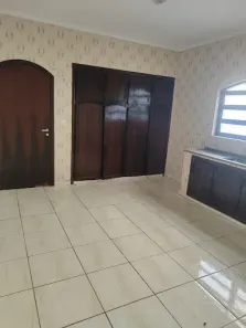 Casa com 2 Quartos para alugar, 225m² no Jardim Anchieta, Mauá