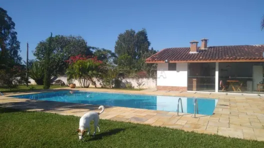 Fazenda/Sítio com 4 Quartos à venda, 500m² no Centro, Igaratá