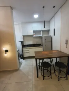 Apartamento com 2 Quartos para alugar, 45m² no Gonzaga, Santos