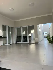 Casa de Condomínio com 4 Quartos à venda, 202m² no Novo Mundo, Uberlândia