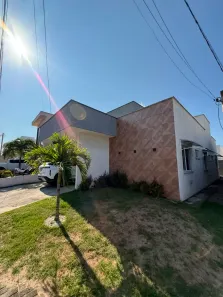 Casa de Condomínio com 3 Quartos para alugar, 120m² no Cajupiranga, Parnamirim