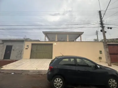 Sobrado com 3 Quartos à venda, 309m² no Jardim América, Goiânia