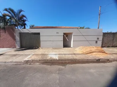 Casa com 3 Quartos à venda, 157m² no Jardim Roberto Selmi Dei, Araraquara