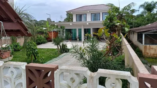 Sobrado com 4 Quartos à venda, 360m² no , Matinhos
