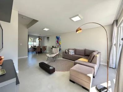 Casa com 4 Quartos à venda, 180m² no Santa Felicidade, Curitiba