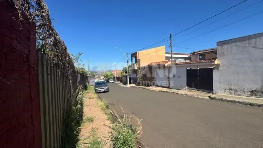 Lote/Terreno à venda, 250m² no Jardim Medeiros, São Carlos