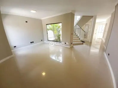 Casa de Condomínio com 3 Quartos à venda, 320m² no Chácara Letônia, Americana