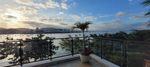 Casa com 4 Quartos à venda, 430m² no Urca, Rio de Janeiro