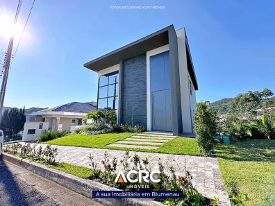 Sobrado com 3 Quartos à venda, 422m² no Itoupava Central, Blumenau