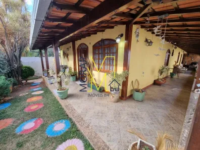 Casa com 3 Quartos à venda, 228m² no Itapoã, Belo Horizonte