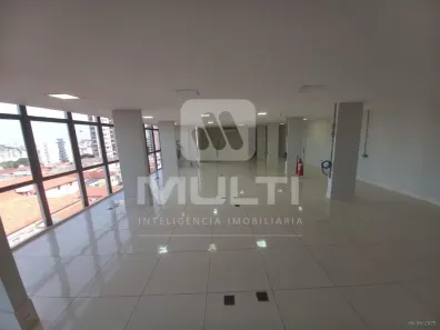 Casa com 1 Quarto para alugar, 230m² no Fundinho, Uberlândia