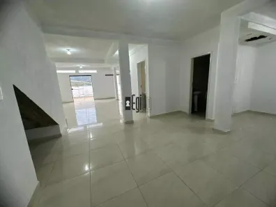 Casa com 2 Quartos à venda, 400m² no Terras Altas, Juiz de Fora