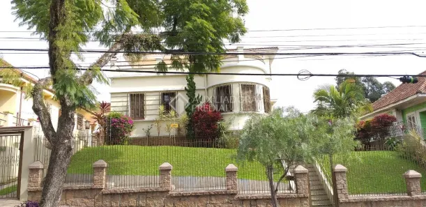 Casa com 3 Quartos à venda, 377m² no Santo Antônio, Porto Alegre