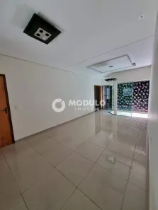 Casa com 3 Quartos à venda, 250m² no Carajás, Uberlândia