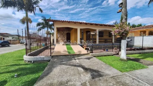 Casa com 3 Quartos à venda, 130m² no Pinheirinho, Criciúma