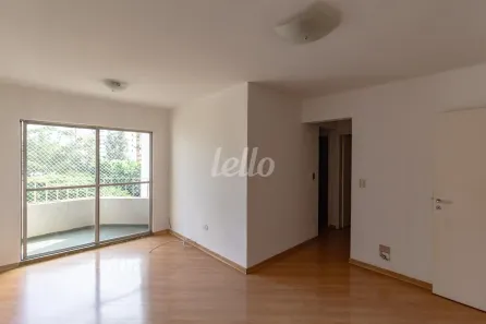 Apartamento com 3 Quartos para alugar, 66m² no Vila Azevedo, São Paulo