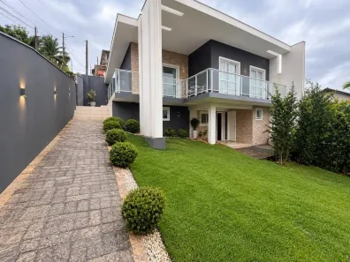 Casa com 3 Quartos à venda, 170m² no Iririú, Joinville
