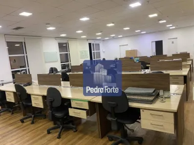 Sala Comercial para alugar, 225m² no Vila São Francisco (Zona Sul), São Paulo