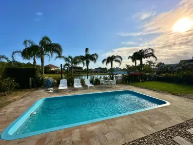 Casa de Condomínio com 4 Quartos à venda, 291m² no XANGRI-LÁ, Xangri-lá