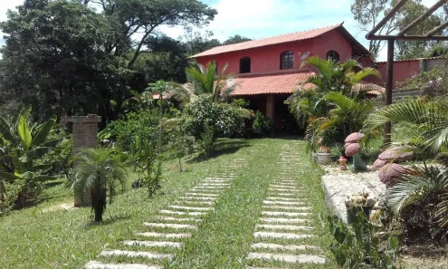 Fazenda/Sítio com 3 Quartos para alugar, 220m² no , Taquaraçu de Minas
