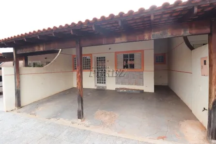 Casa com 3 Quartos à venda, 65m² no Conjunto Habitacional Santiago II, Londrina