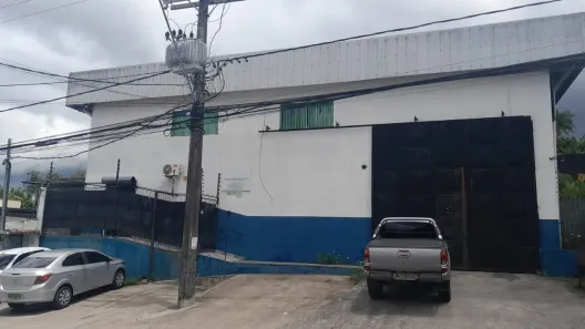 Galpão/Depósito/Armazém para alugar, 1800m² no Flores, Manaus