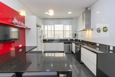 Casa de Condomínio com 4 Quartos à venda, 346m² no Santa Felicidade, Curitiba