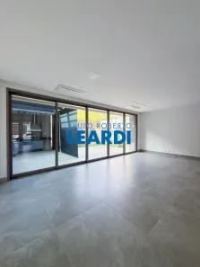Casa de Condomínio com 3 Quartos para alugar, 230m² no Tamboré, Santana de Parnaíba