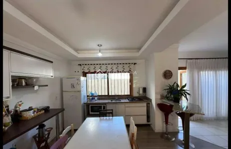 Sobrado com 3 Quartos à venda, 134m² no Universitário, Lajeado