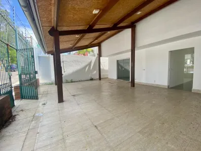 Casa com 3 Quartos à venda, 250m² no Lagoa Nova, Natal